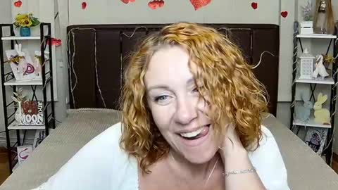 TaylorFoxTT online show from August 15, 5:50 pm