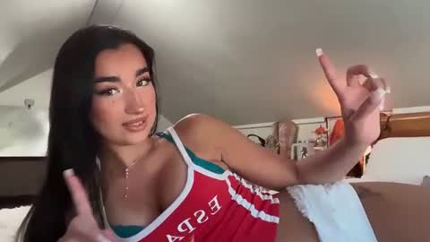 Tayy online show from June 24, 9:39 pm