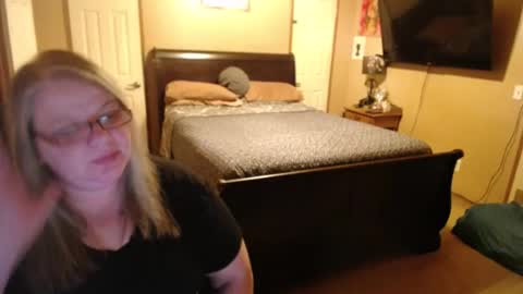 Team Dixon online show from August 2, 2:51 am