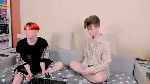 tedy_lun online show from July 3, 9:50 pm