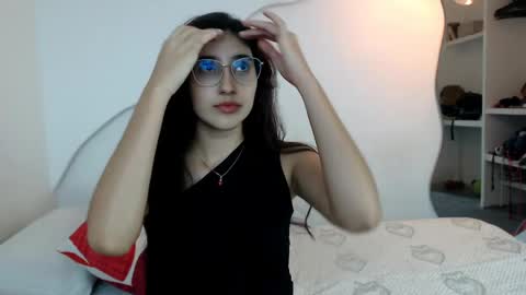 tefanny_and_alexbf online show from April 28, 12:21 am