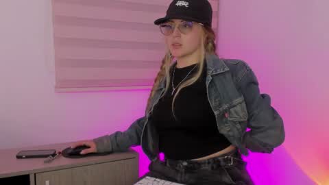 tekila__ online show from July 26, 12:04 am