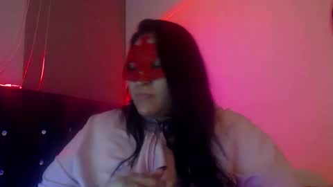 temptingmoon online show from June 5, 10:37 pm