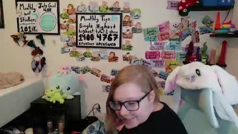 Pixie Pix or Pickle online show from July 17, 10:10 pm