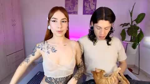 tender_dust online show from August 4, 10:40 pm