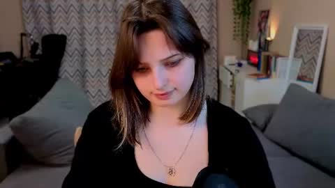tender_meow online show from August 16, 8:13 pm