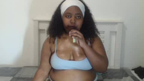 TenderousDoll online show from July 18, 5:25 pm