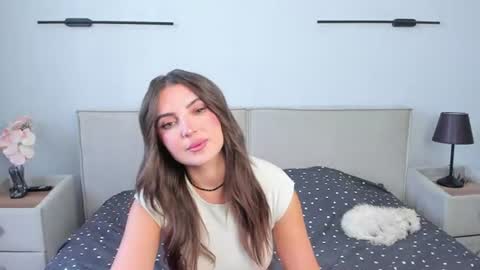 teona_dreammm online show from July 19, 6:15 am