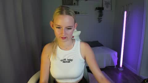 teresaron online show from July 30, 9:05 am