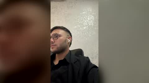 Andres long online show from June 16, 8:07 pm