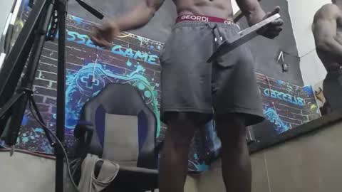 terry_zyzz online show from May 8, 1:35 pm