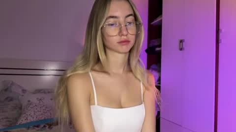 tessa_calmness online show from July 20, 4:26 am