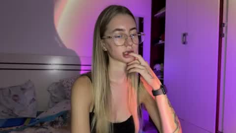 tessa_calmness online show from July 21, 3:54 am
