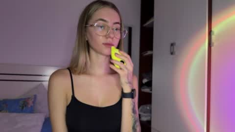 tessa_calmness online show from July 24, 3:53 am