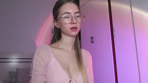 tessa_calmness online show from August 15, 7:34 am