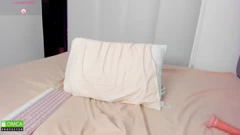 Tessa online show from August 2, 3:57 am