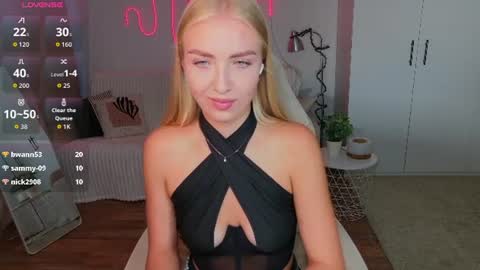 TessaHamilton online show from July 17, 12:16 pm