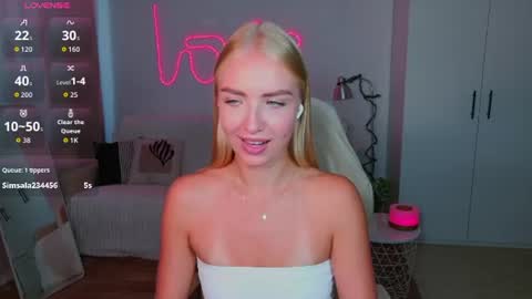 TessaHamilton online show from July 23, 2:08 pm