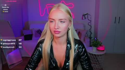 TessaHamilton online show from August 7, 5:46 pm