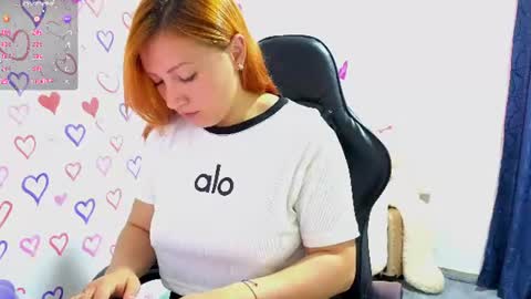 Tessy online show from August 5, 8:18 pm