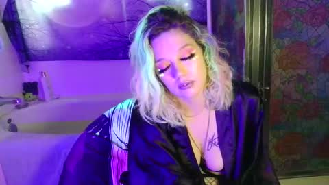 TEXASGIRLLLL online show from May 26, 1:56 pm
