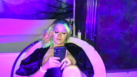 TEXASGIRLLLL online show from June 4, 3:16 pm
