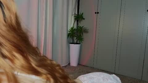 Foxy Zuccinni Roxy Little online show from August 7, 7:19 am