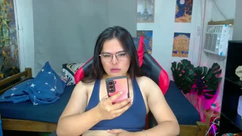 tgirlselena online show from April 20, 4:44 am
