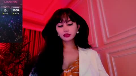 Theresa online show from August 11, 3:36 pm