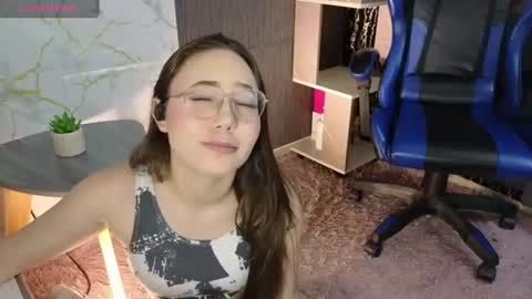  Thalia Anderson  online show from July 31, 8:25 pm
