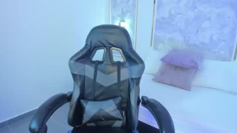 thalia_smielle online show from August 11, 6:48 am