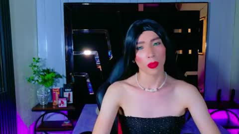 thamara_roberts online show from August 15, 8:57 pm