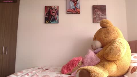   online show from August 11, 5:59 pm