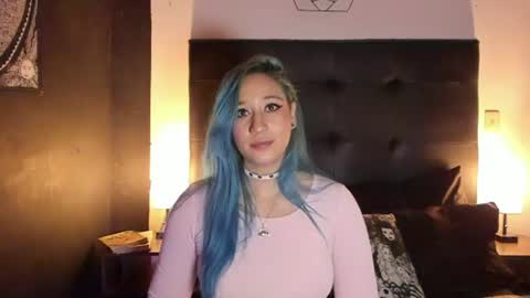 Thamy online show from August 7, 1:27 am