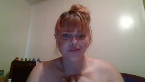 thatgirl4201 online show from July 2, 6:53 pm