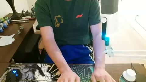 thatoneasianboy online show from June 14, 3:20 pm