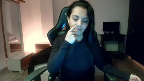 Paola online show from May 21, 10:44 pm
