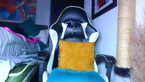 the dog lian online show from August 14, 12:25 am