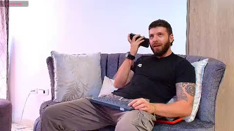 SCOTT  THEO  KAMERON  GENDERSON  SALVATORE online show from July 25, 9:52 pm
