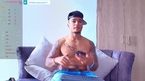 SCOTT  THEO  KAMERON  GENDERSON  SALVATORE online show from August 1, 1:50 pm