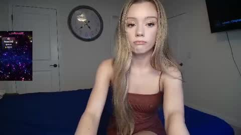 the_hotties online show from July 10, 10:37 pm