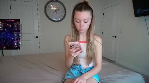 the_hotties online show from July 29, 7:54 pm