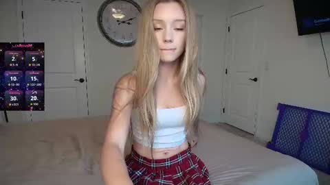 the_hotties online show from July 30, 9:10 pm