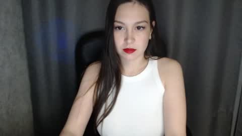 Mia online show from May 13, 5:13 pm