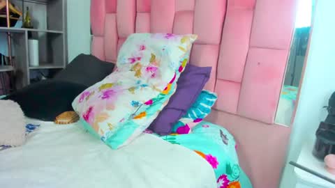 IGAleja queen1 online show from August 12, 2:58 am