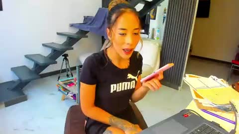 thebadwolf818 online show from July 30, 2:46 pm
