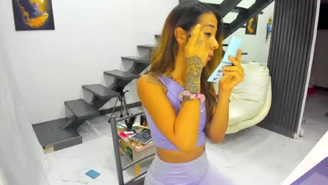 thebadwolf818 online show from August 8, 10:37 am