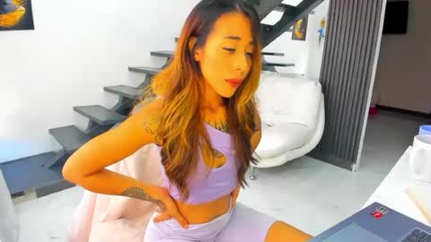 thebadwolf818 online show from August 8, 1:11 pm
