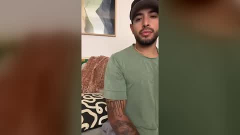thebayg2262 online show from August 17, 2:27 am