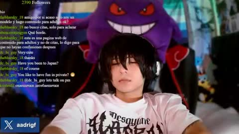 thebluesky_18 online show from August 12, 10:12 pm
